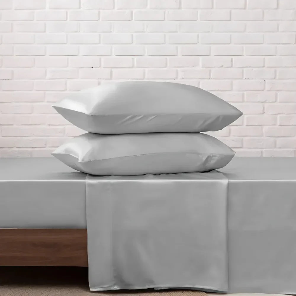 Nivia 4-Piece Silk Bedding Set